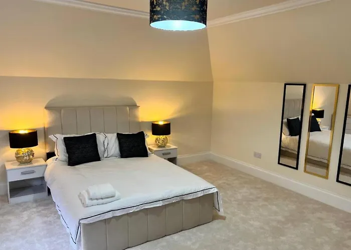 Glasgow Central Paradise - Spacious 3- Bed House